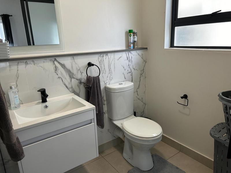 1 Bedroom Property for Sale in Sandown Western Cape